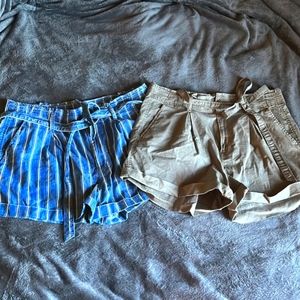 American Eagle Paper Bag Shorts Size 16